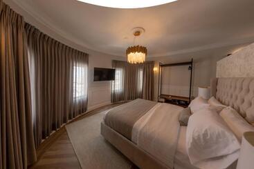 Отель Mansión E. Borbón