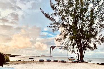 هتل Sealife Resort & Spa