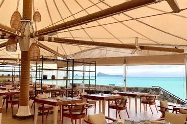 هتل Sealife Resort & Spa