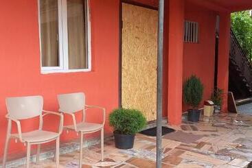 پانسیون Guest House Libu Zugdidi