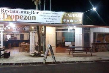 호스텔 Esterillos Oeste Beach House Hostal