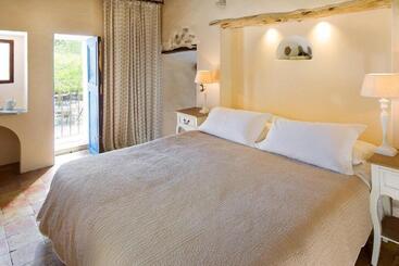 ホテル Agroturismo Can Talaias San Carlos