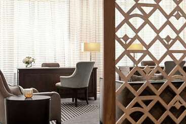 هتل The Harpeth Franklin Downtown, Curio Collection By Hilton