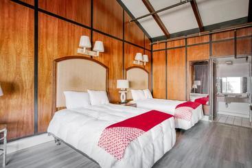 هتل Greensboro Nc Northeast