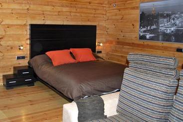 هتل Hostería Loft Boñar