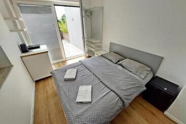 تختخواب و صبحانه Deluxe Tivoli Suites