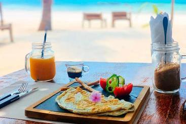 هتل Arya Boutique Resort