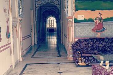 ホテル Jamuna Resort