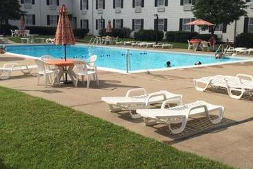هتل Breckinridge Inn