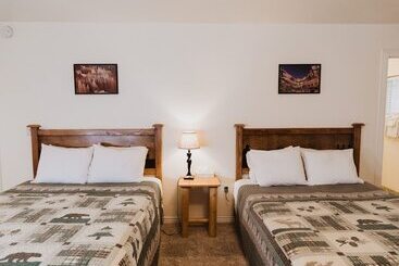 فندق Bryce Pioneer Village