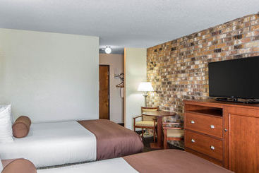 The Emerald House Hotel