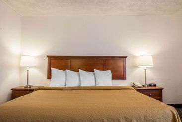 호텔 Quality Inn University Center