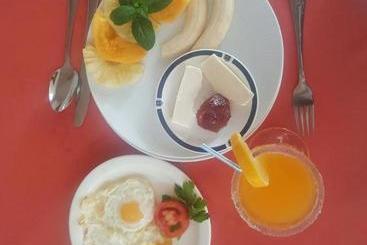 هتل Hôtel Restaurant La Piscine Escapade Ambositra