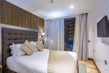 Отель Sbn Suite Hôtel