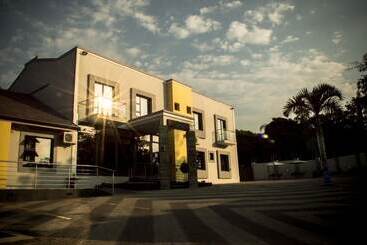 膳宿费 Aqua Stone Guest House