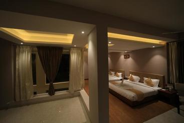 Grand Signature Hotel & Spa