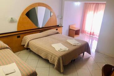 فندق Solaris