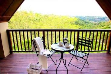 Warmkaros Bed & Breakfast