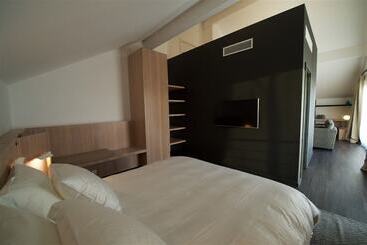 בית מלון כפרי Off