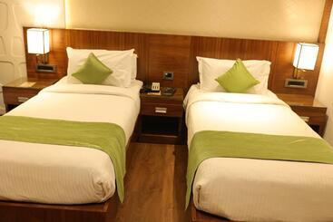 酒店 Ceasar Palace Kottayam