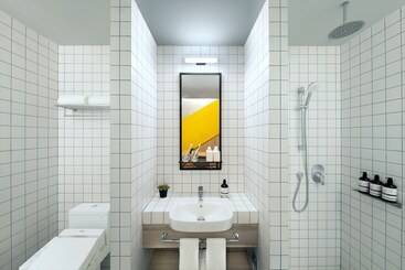 هتل Lyf Funan Singapore