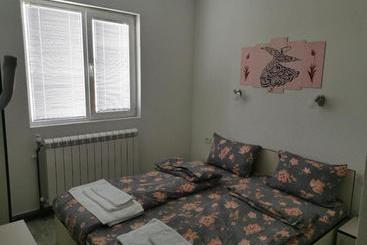 فندق على الطريق Diva Kompani Rooms