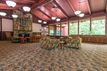 Carter Caves State Resort Park