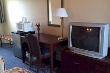 Отель Budget Inn