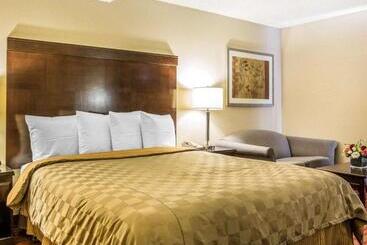 فندق California Inn And Suites Bakersfield