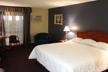 فندق Best Western Caribou Inn