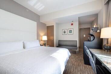 בית מלון כפרי Holiday Inn Express Chicago Magnificent Mile, An Ihg