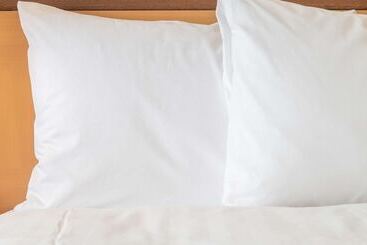 فندق Sonesta Simply Wichita Airport