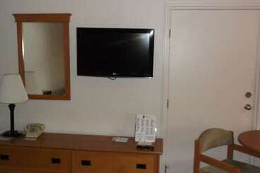 モーテル Super 8 By Wyndham Salina/scenic Hills Area