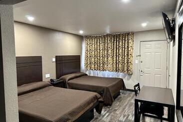 モーテル West Inn Nau Downtown Flagstaff