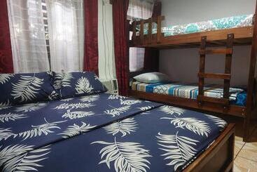 پانسیون Nice Place Hostel