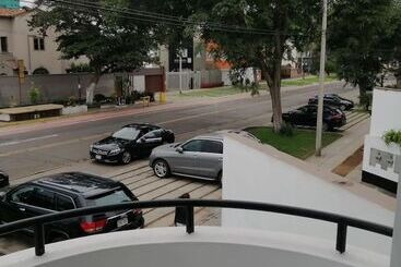 تختخواب و صبحانه Kallpa House Peru Hostel