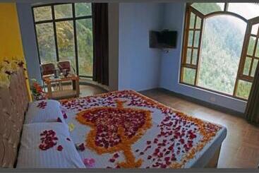 فندق Goroomgo Divine Hills Shimla