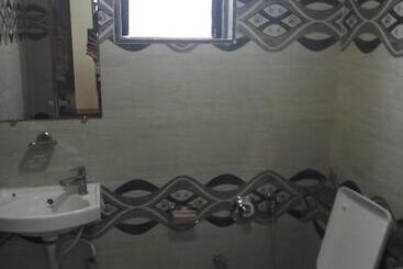 膳宿费 Shahi Darbar