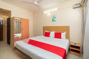 هتل Oyo 40877 Pvslodge