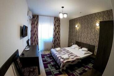 Motel Infinit