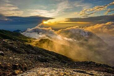 ペンション Wisma Sibayak Guesthouse Berastagi