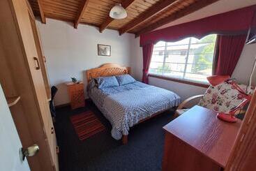 ペンション Hospedaje Jualic