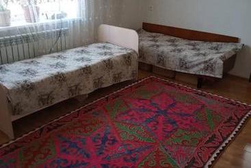 پانسیون Max Guest House