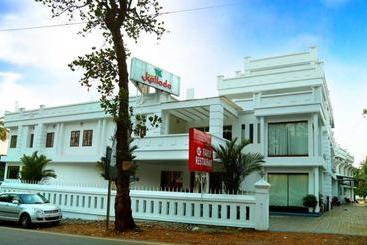 Kallada Hotels