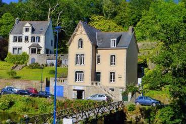 پانسیون La Passerelle De Pont Aven
