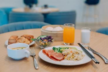Kyriad Marvelous Hotel Shanghai Jiading Baolong Plaza Branch