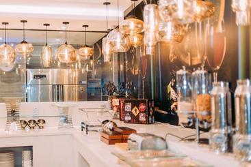 Kyriad Marvelous Hotel Shanghai Jiading Baolong Plaza Branch