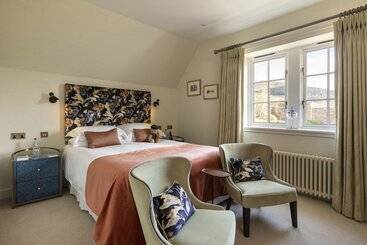 فندق Windlestraw