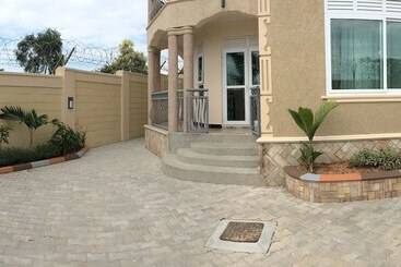 آپارتمان‌های توریست‌ها Joz Apartments