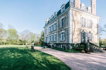 تختخواب و صبحانه Château La Creuzette